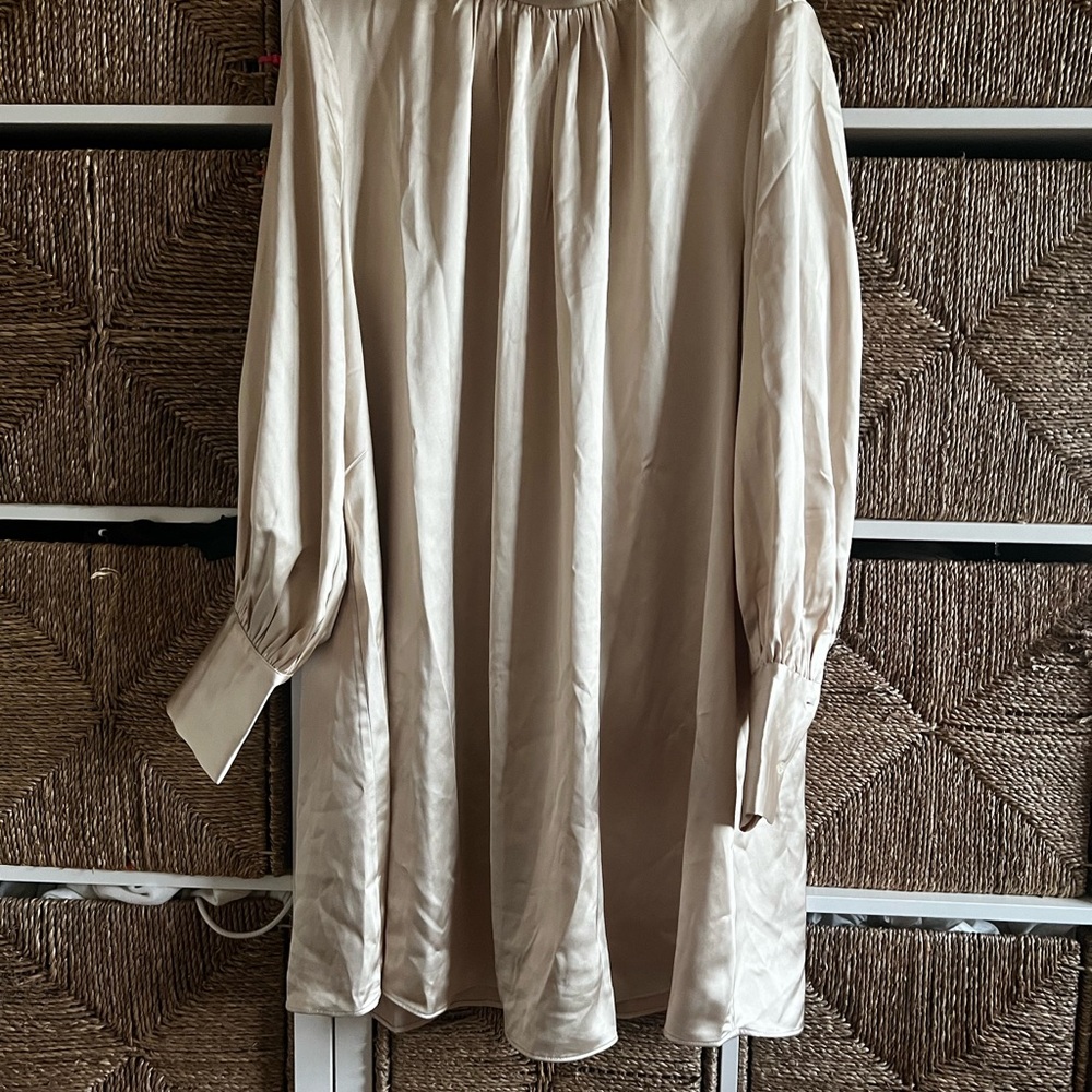 Elegant Cream Long-Sleeve Blouse